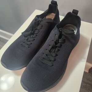 Womens Clarks Cloudsteppers Black Athletic Shoes